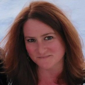 Meet your Posher, Cassandra